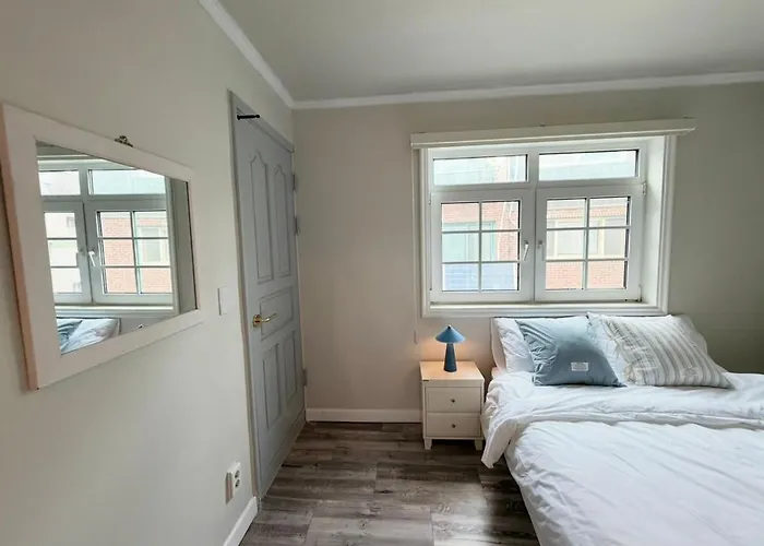 독채6룸 22인가능 침대9개 무료주차3대 오류동역8분 고대구로병원 고척돔 Apartment