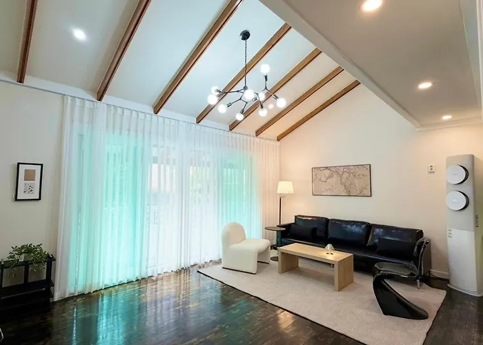 Apartment 독채6룸 22인가능 침대9개 무료주차3대 오류동역8분 고대구로병원 고척돔 Seoul