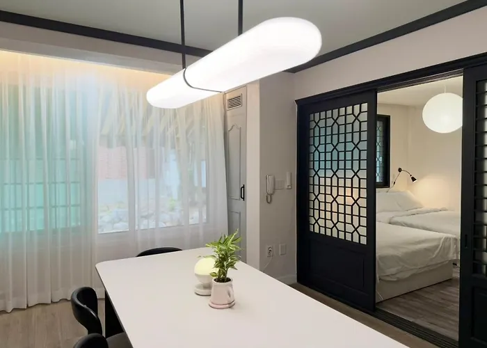 Apartment 독채6룸 22인가능 침대9개 무료주차3대 오류동역8분 고대구로병원 고척돔